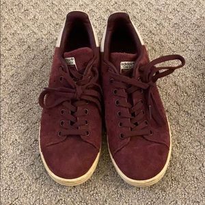 MAROON SUEDE STAN SMITH SNEAKERS